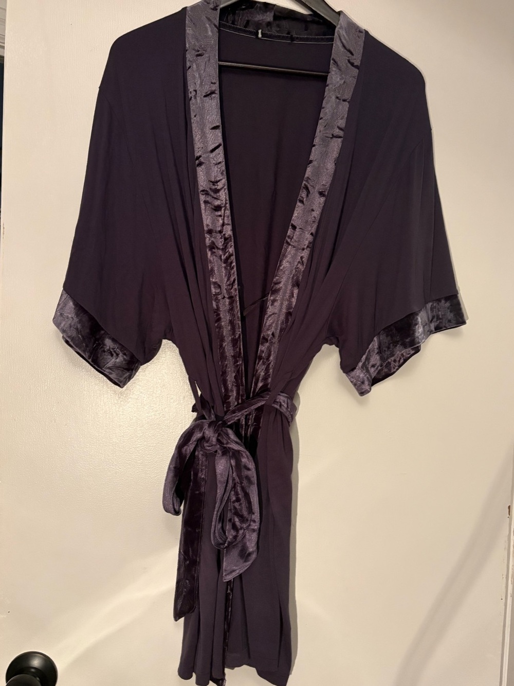 🔥🌞2/$15 🔥 super soft slate grey silky jersey material and crushed velvet robe